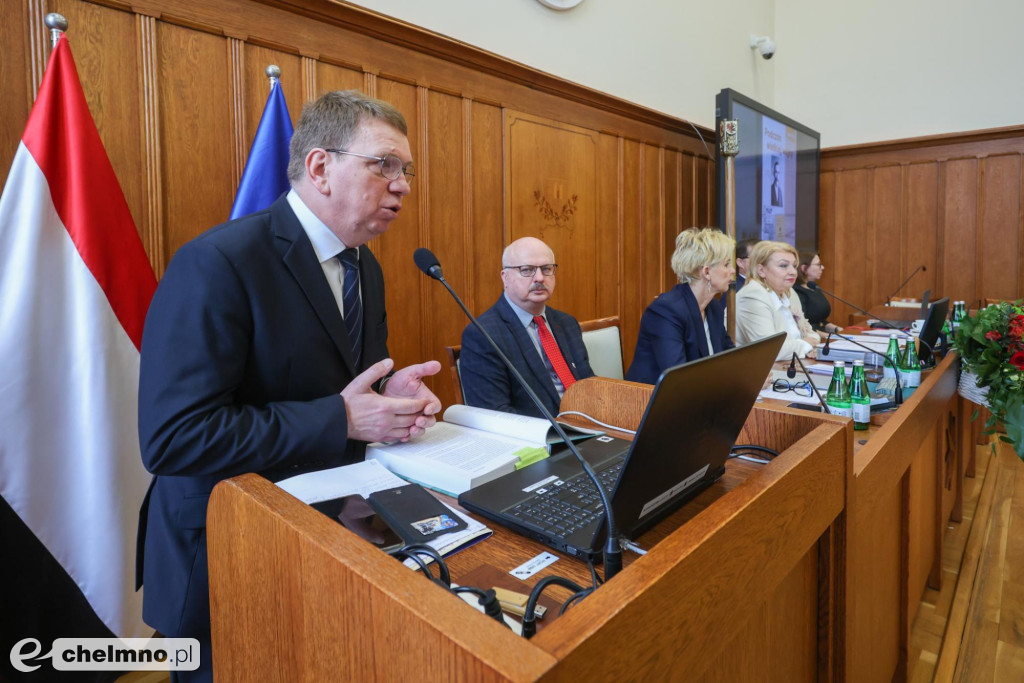 Ostatnia w tej kadencji merytoryczna sesja sejmiku