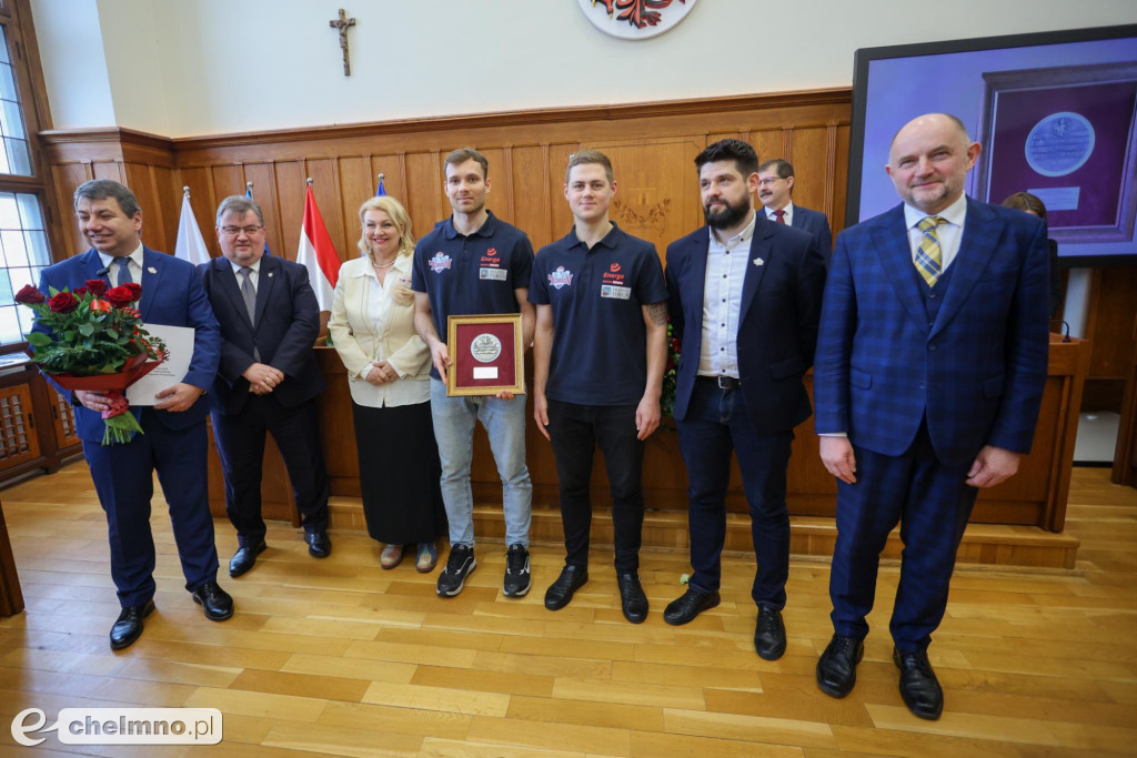 Ostatnia w tej kadencji merytoryczna sesja sejmiku