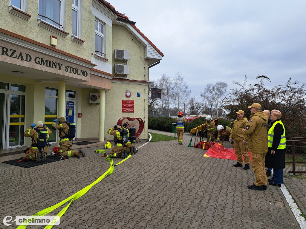 Zaginiona osoba w pożarze Urzędu Gminy Stolno. Czy wszyscy wyszli cało?