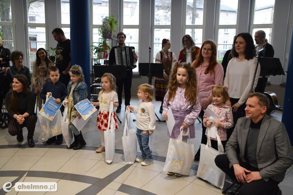Wręczenie nagród zwycięzcom konkursu „Najpiękniejsza Pisanka i Kartka Wielkanocna”