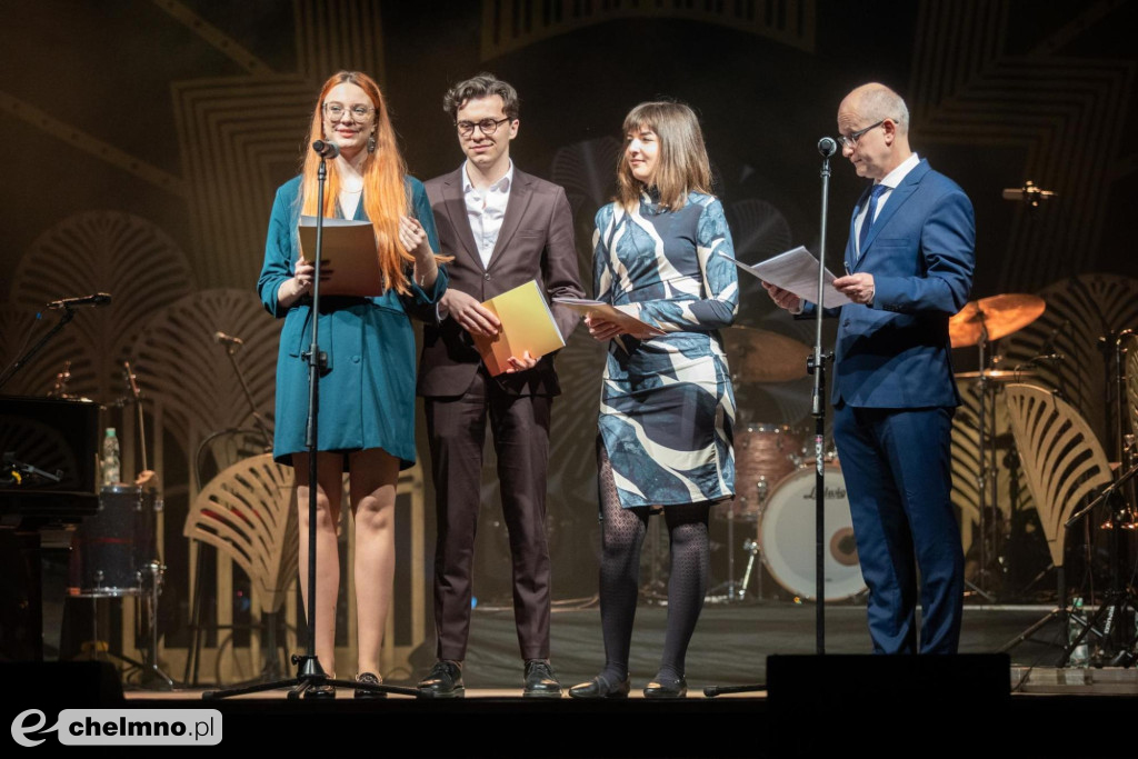 Organek na zakończenie „Arlekinady”