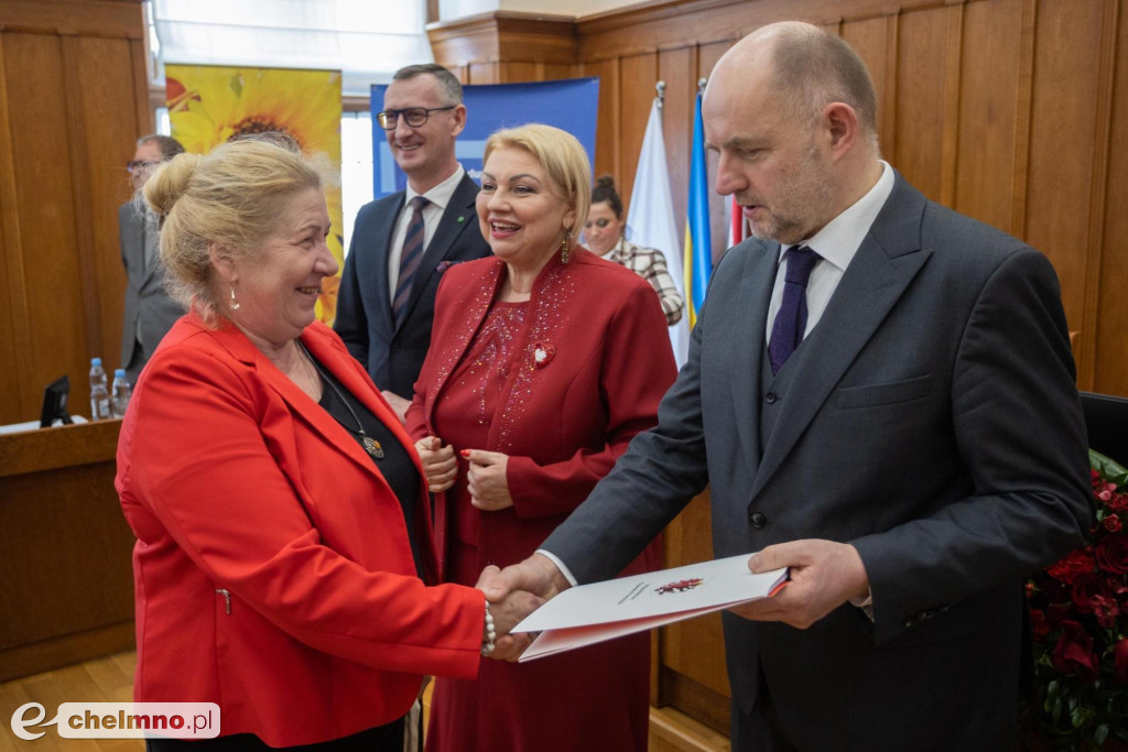 Środki unijne na politykę społeczną, biznes i innowacje