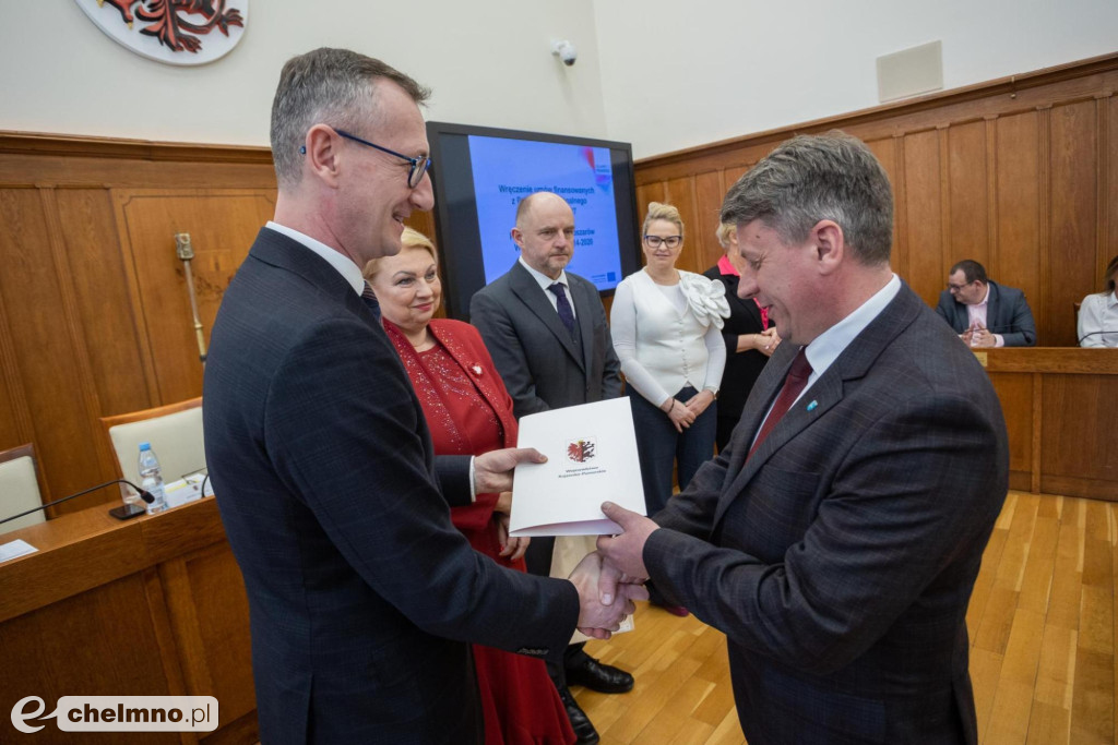 Środki unijne na politykę społeczną, biznes i innowacje