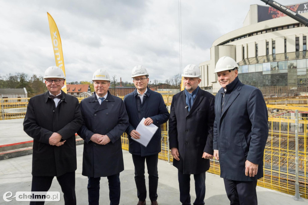 Akt erekcyjny pod rozbudowę Opery Nova
