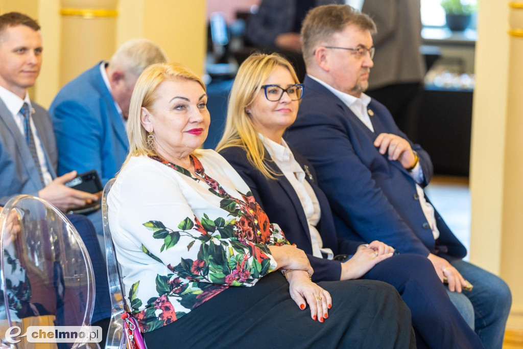 Budujemy boiska i sale gimnastyczne. Dofinansowania trafią również do powiatu chełmińskiego
