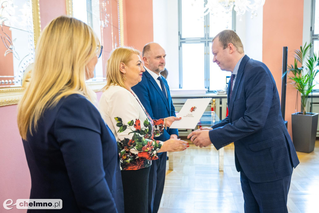 Budujemy boiska i sale gimnastyczne. Dofinansowania trafią również do powiatu chełmińskiego