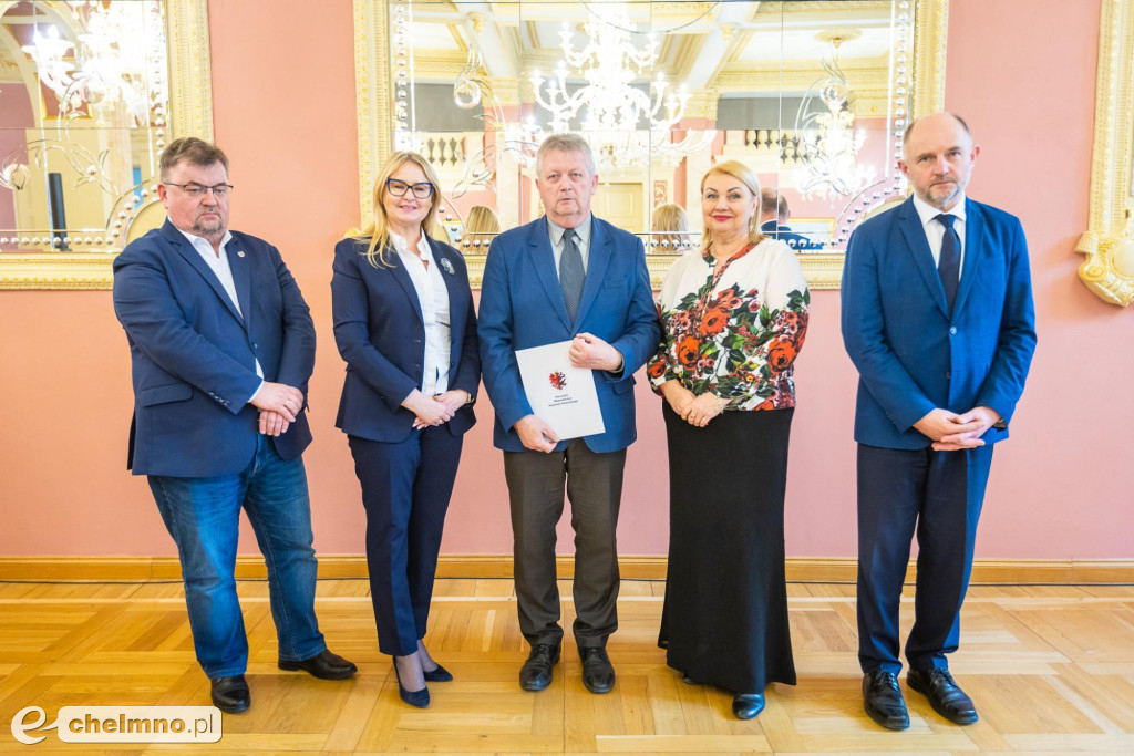 Budujemy boiska i sale gimnastyczne. Dofinansowania trafią również do powiatu chełmińskiego