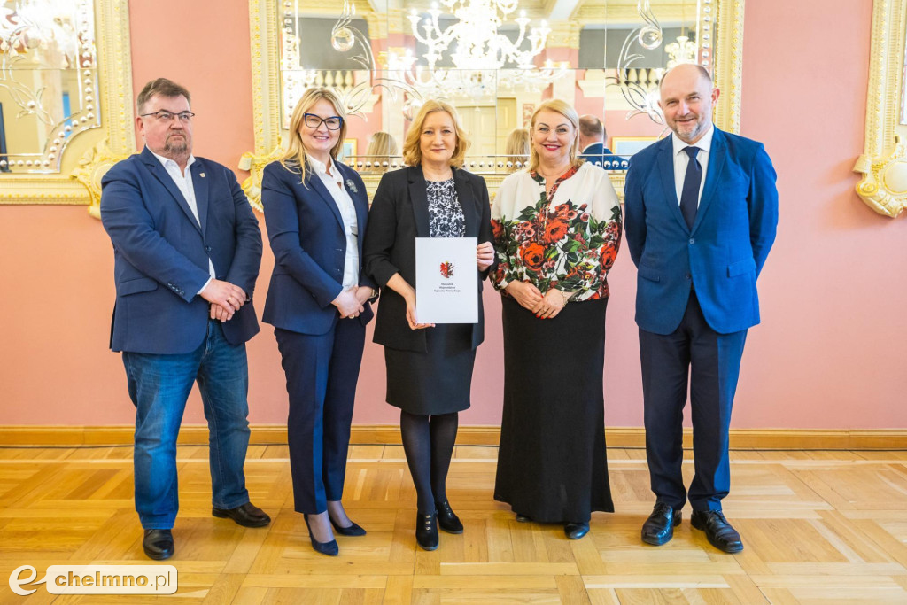 Budujemy boiska i sale gimnastyczne. Dofinansowania trafią również do powiatu chełmińskiego