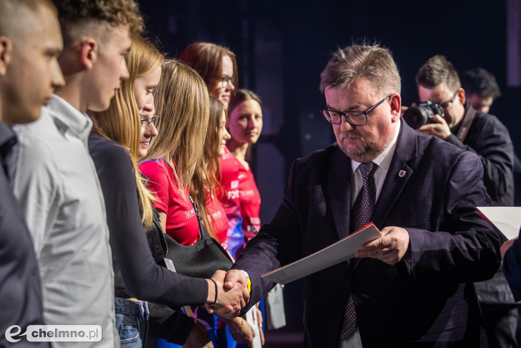 Najlepsi sportowcy z marszałkowskimi stypendiami