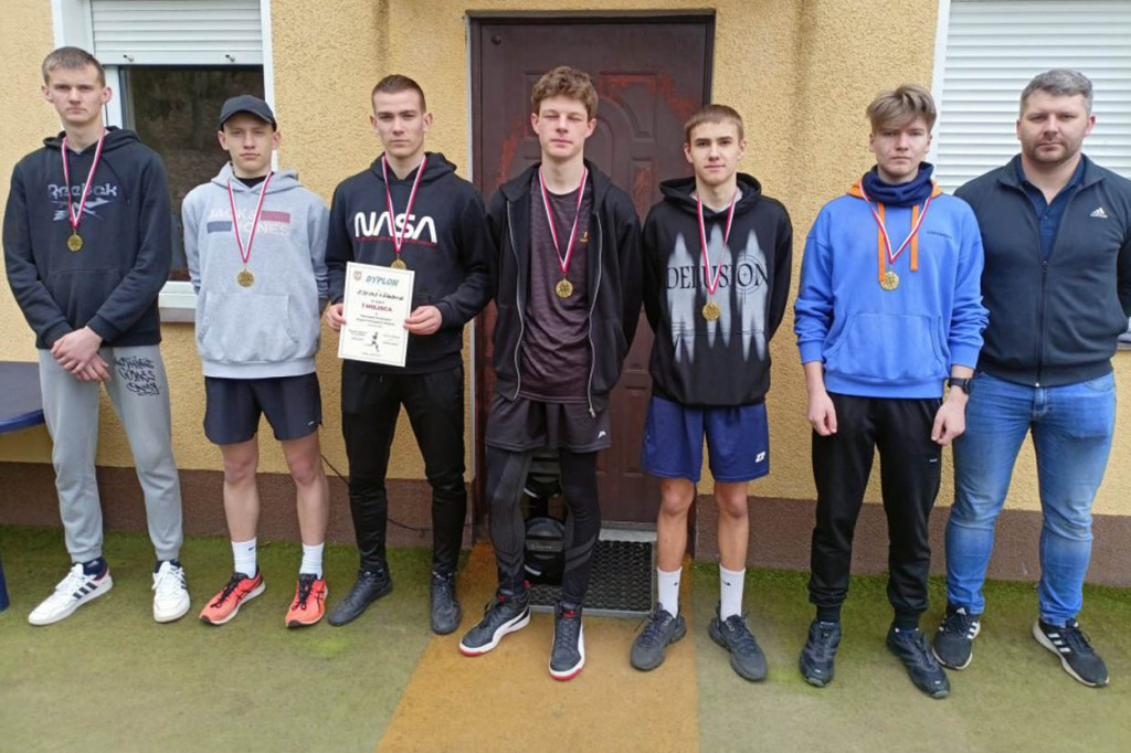 Drużynowe biegi przełajowe 