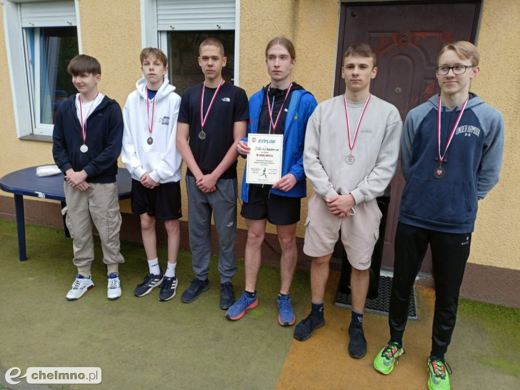 Drużynowe biegi przełajowe 