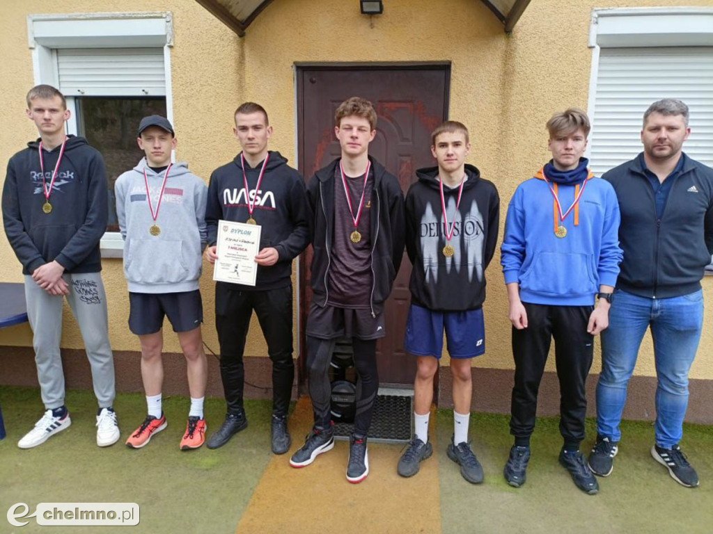 Drużynowe biegi przełajowe 