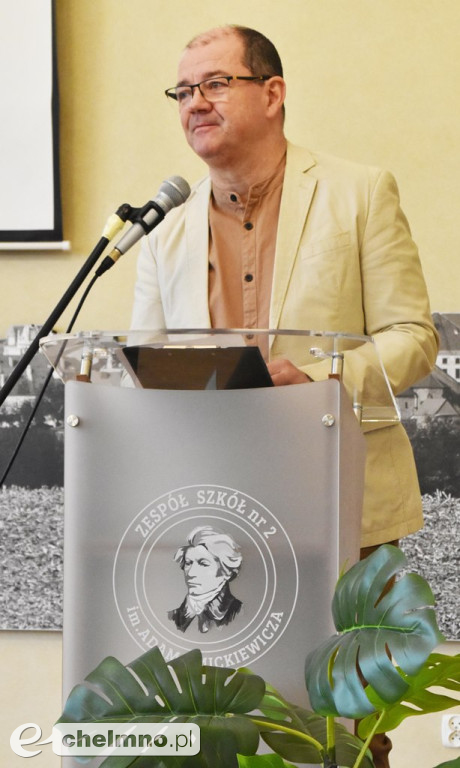 Kreatywny i sympatyczny 