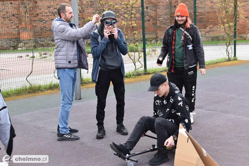 Kreatywny i sympatyczny 