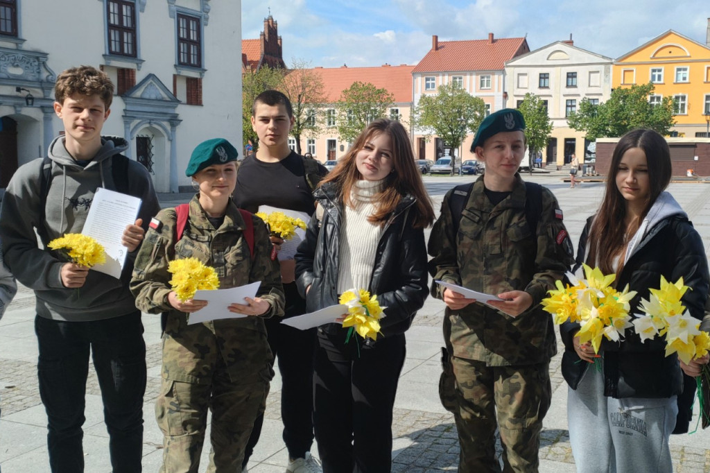 Łączy nas pamięć ! 81. rocznica wybuchu powstania w getcie warszawskim
