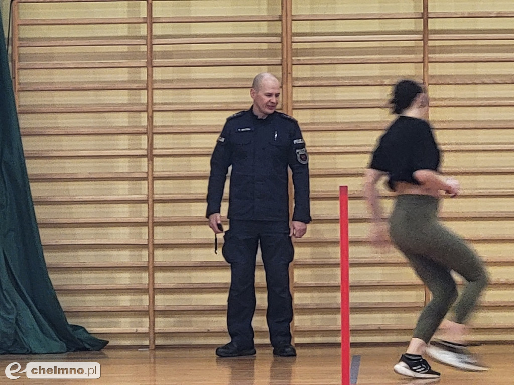 Chełmińscy policjanci przeprowadzili kolejny próbny test sprawności fizycznej