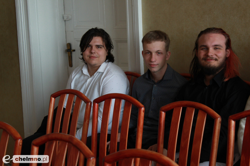 Pożegnanie uczniów klas maturalnych w ZS nr 2 w Chełmnie