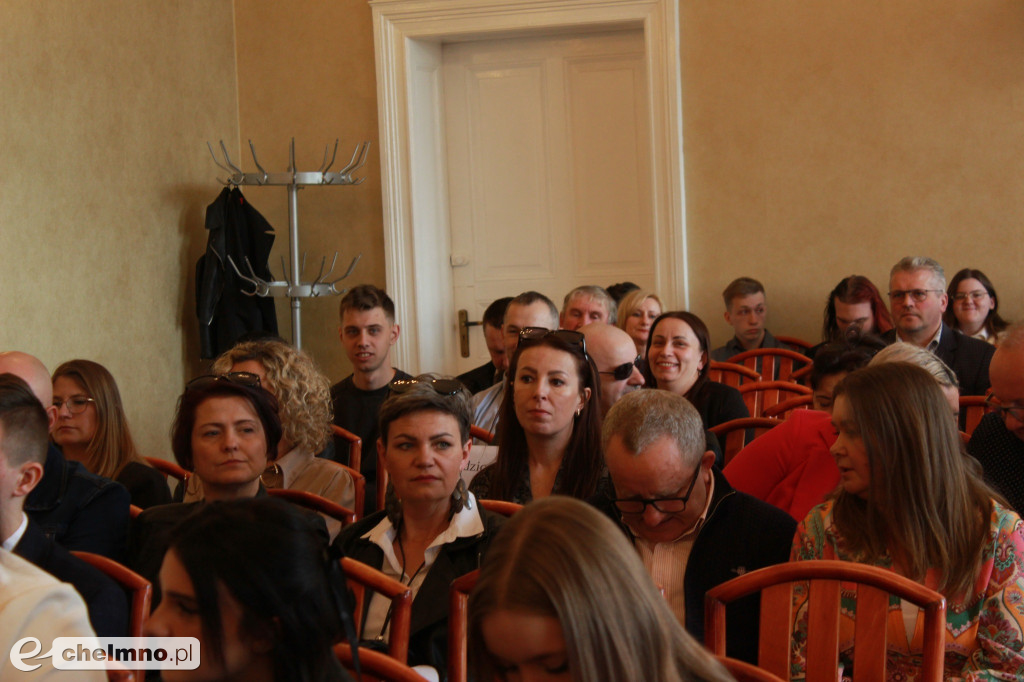 Pożegnanie uczniów klas maturalnych w ZS nr 2 w Chełmnie