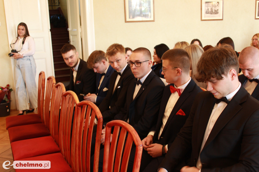 Pożegnanie uczniów klas maturalnych w ZS nr 2 w Chełmnie