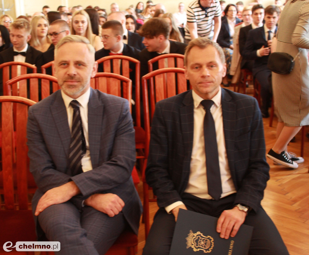 Pożegnanie uczniów klas maturalnych w ZS nr 2 w Chełmnie