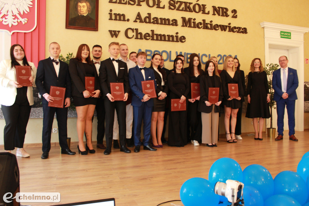 Pożegnanie uczniów klas maturalnych w ZS nr 2 w Chełmnie