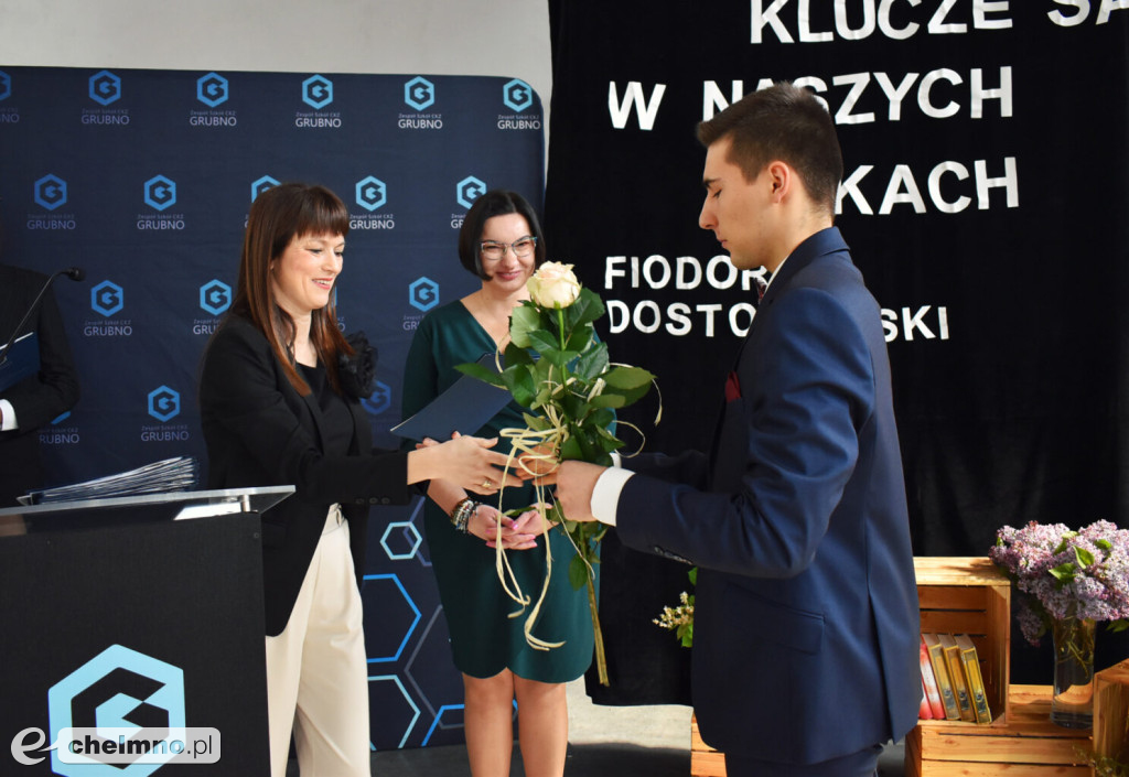 Wzruszające zakończenie roku absolwentów ZS CKZ w Grubnie