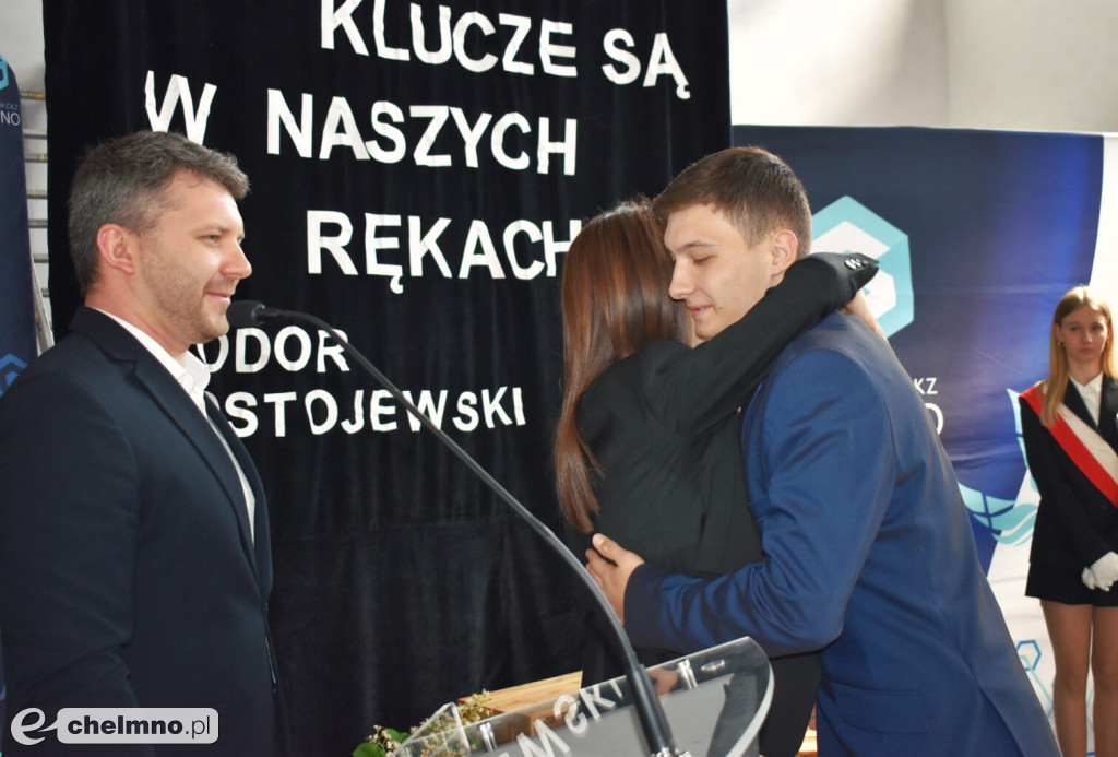 Wzruszające zakończenie roku absolwentów ZS CKZ w Grubnie