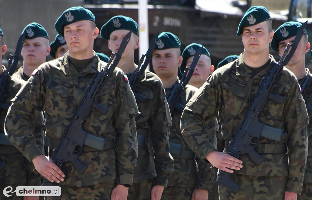 Przysięga wojskowa żołnierzy Dobrowolnej Zasadniczej Służby Wojskowej