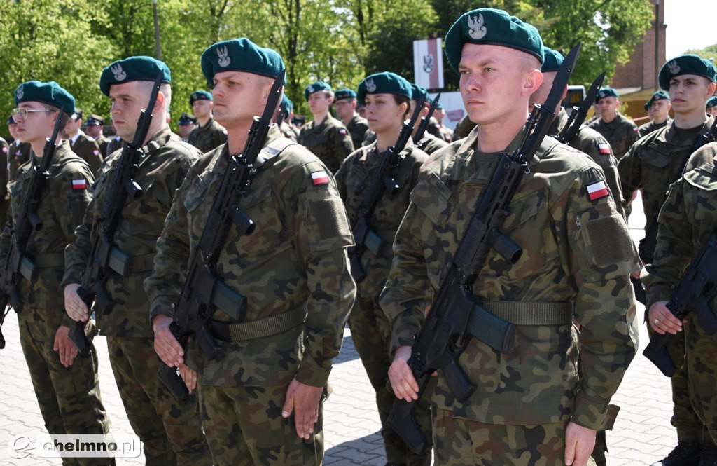 Przysięga wojskowa żołnierzy Dobrowolnej Zasadniczej Służby Wojskowej