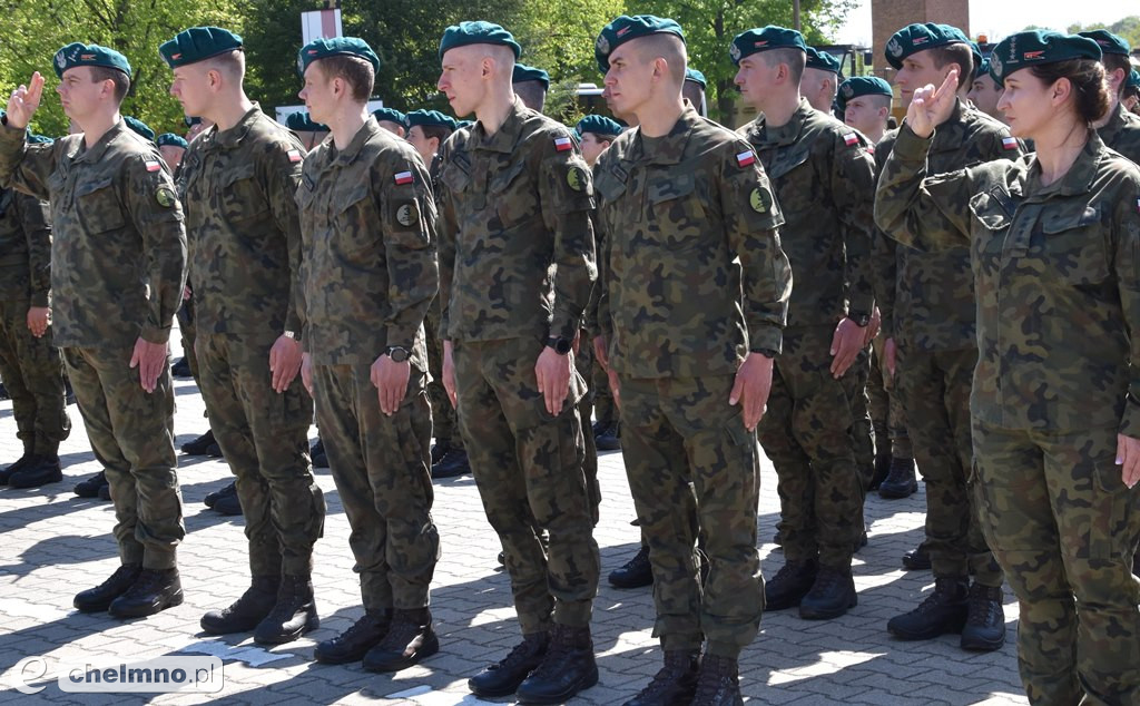 Przysięga wojskowa żołnierzy Dobrowolnej Zasadniczej Służby Wojskowej