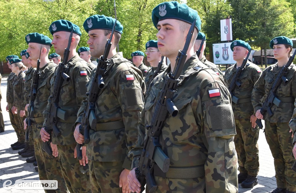 Przysięga wojskowa żołnierzy Dobrowolnej Zasadniczej Służby Wojskowej