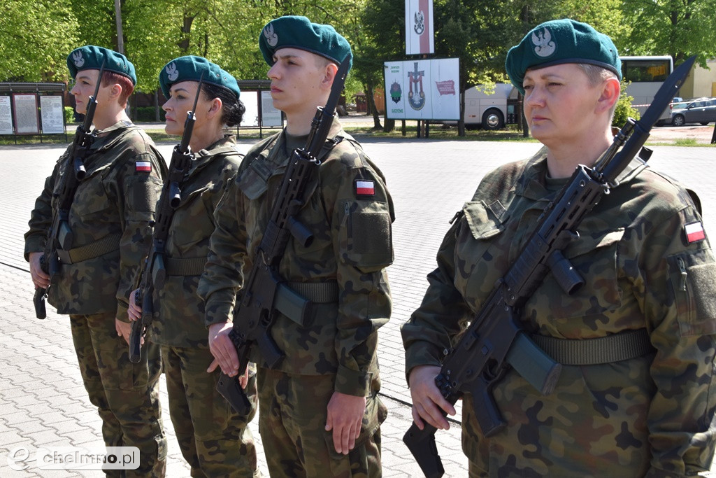 Przysięga wojskowa żołnierzy Dobrowolnej Zasadniczej Służby Wojskowej