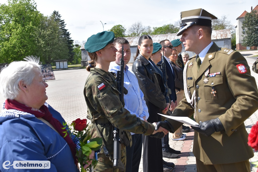 Przysięga wojskowa żołnierzy Dobrowolnej Zasadniczej Służby Wojskowej