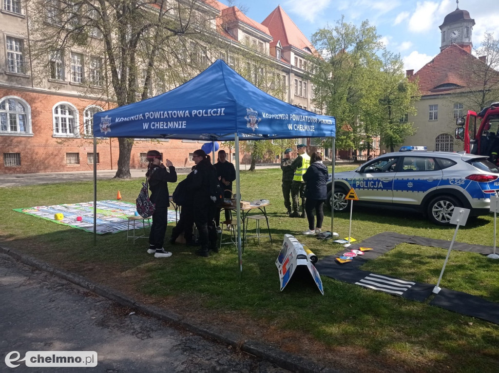 Policjanci uczestniczyli w pikniku wojskowym w Chełmnie