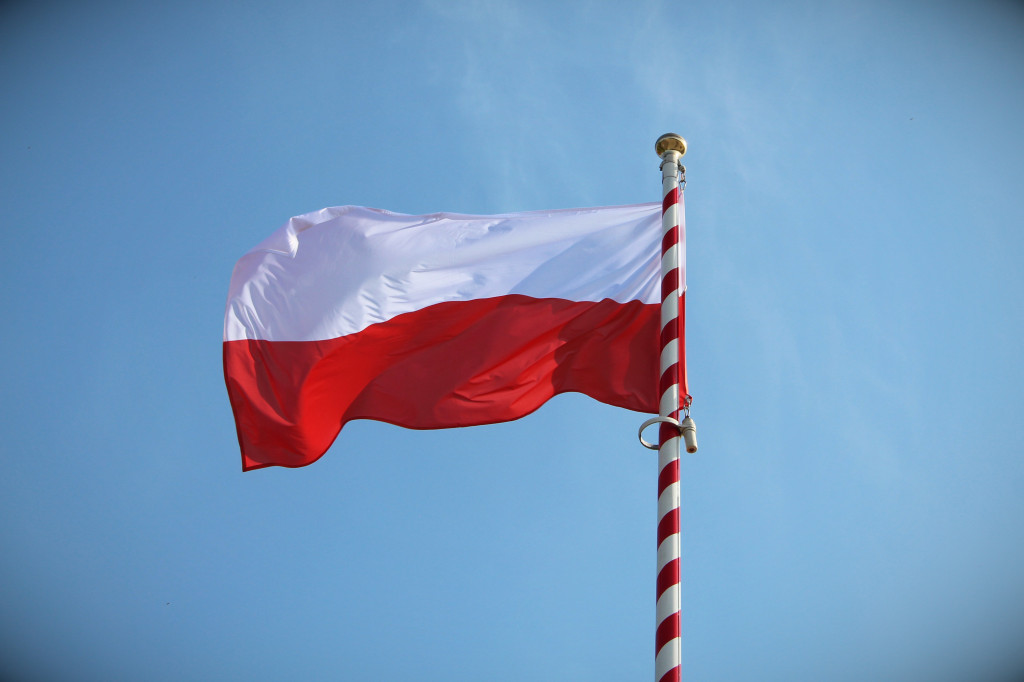 Uroczysty apel z okazji Dnia Flagi i Święta 3 Maja w 3. Pułku Saperów