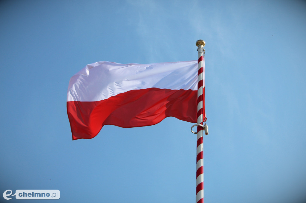 Uroczysty apel z okazji Dnia Flagi i Święta 3 Maja w 3. Pułku Saperów
