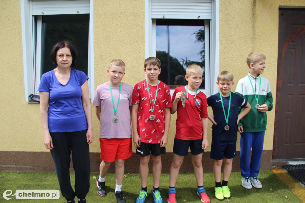 Drużyny SP 2 w Chełmnie najlepsze w trójboju lekkoatletycznym