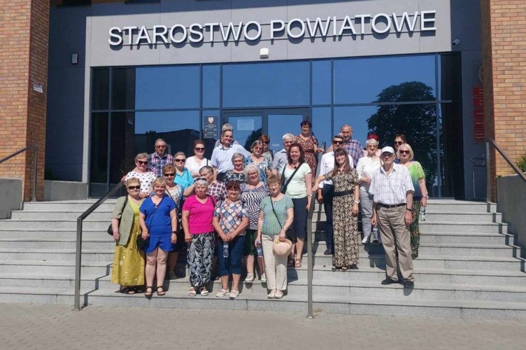 Piesza wycieczka edukacyjna dla aktywnych seniorów 60+