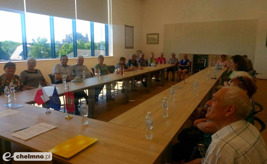 Piesza wycieczka edukacyjna dla aktywnych seniorów 60+