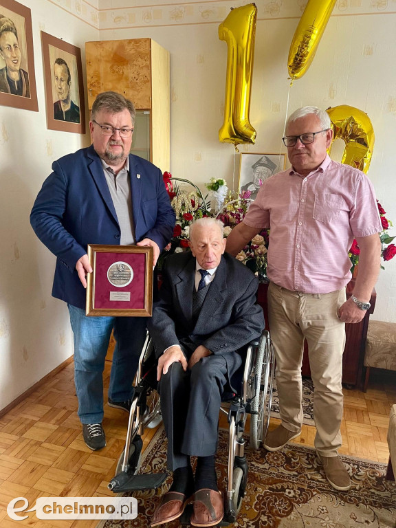 Nestorzy z medalami Unitas Durat