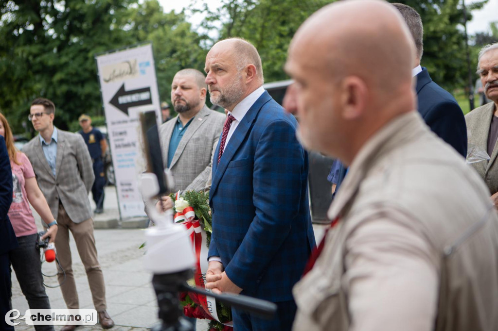Poznają drogę ku demokracji