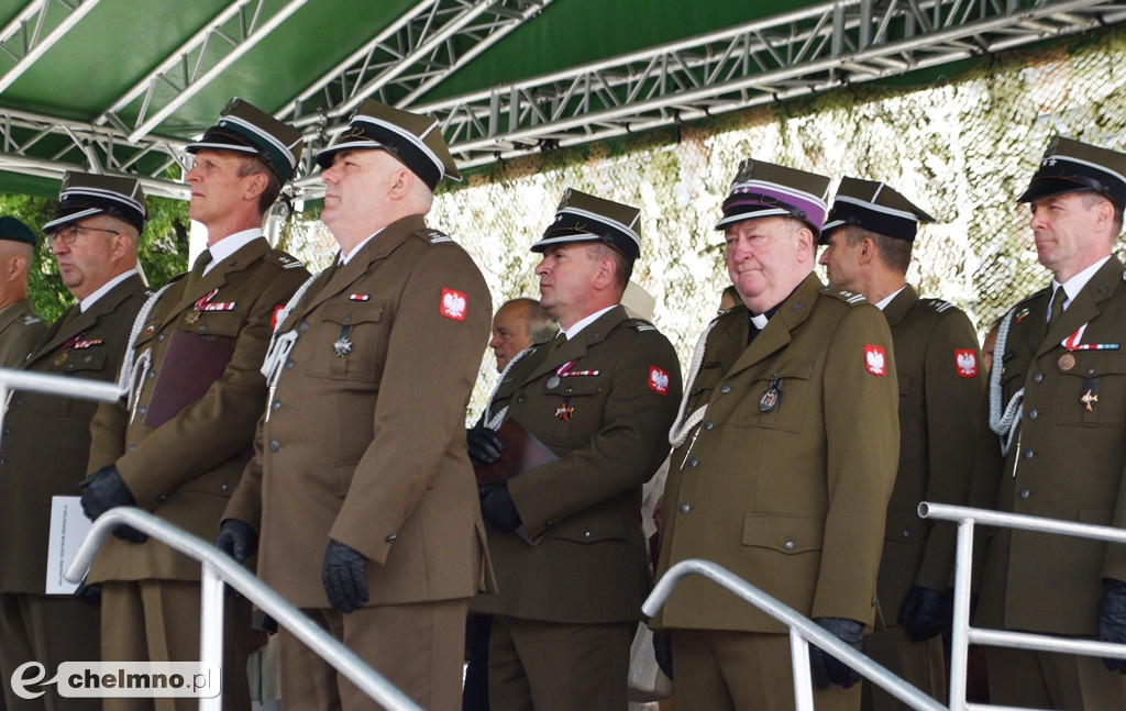 Uroczysty apel na chełmińskim rynku z okazji Święta 3. Pułku Saperów