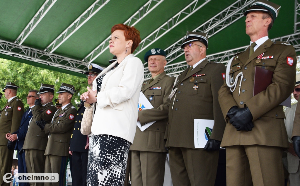 Uroczysty apel na chełmińskim rynku z okazji Święta 3. Pułku Saperów