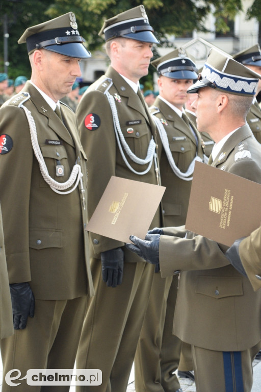 Uroczysty apel na chełmińskim rynku z okazji Święta 3. Pułku Saperów