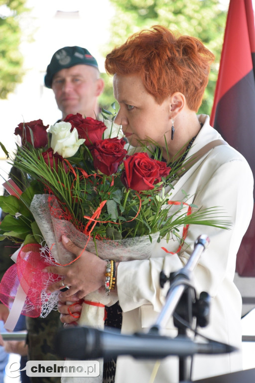 Uroczysty apel na chełmińskim rynku z okazji Święta 3. Pułku Saperów