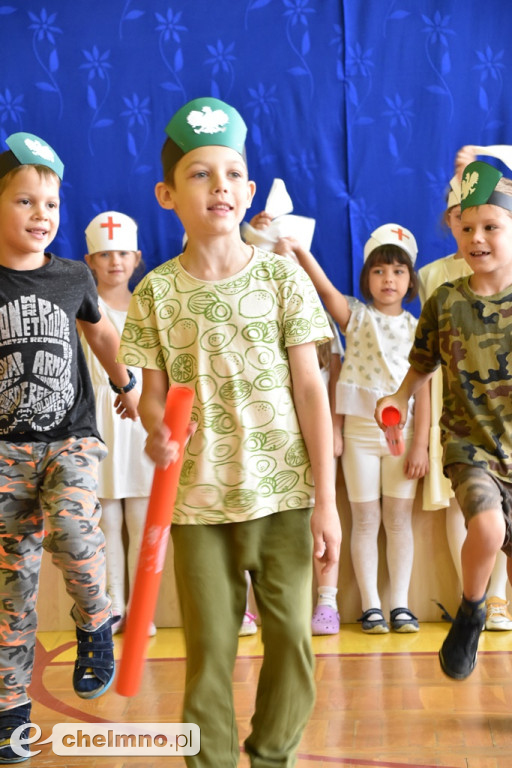 Uroczystość Związku Rezerwistów RP w Szkole Podstawowej w Starogrodzie