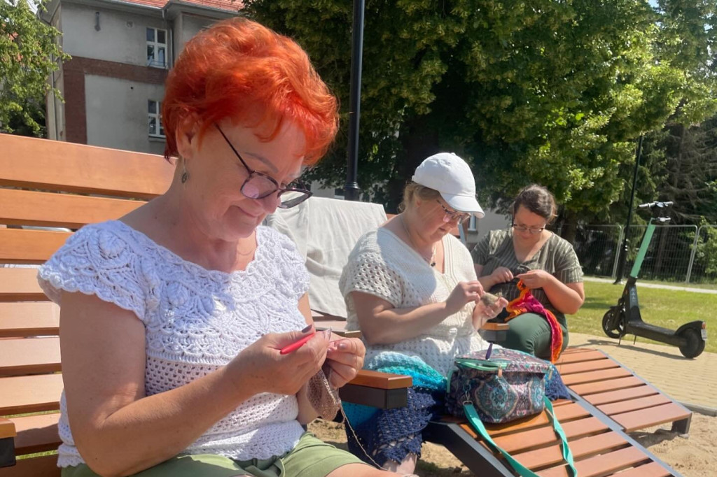 Sympatyczne wspólne dzierganie za nami