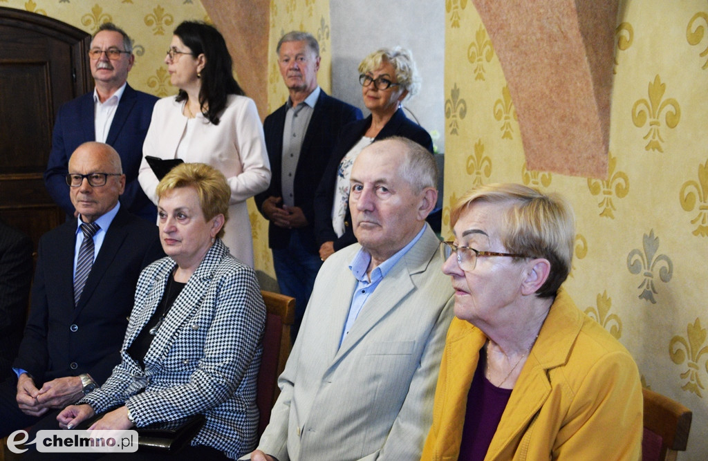 Medale Prezydenta z okazji Złotych Godów. Burmistrz Chełmna uhonorował wzruszonych Jubilatów