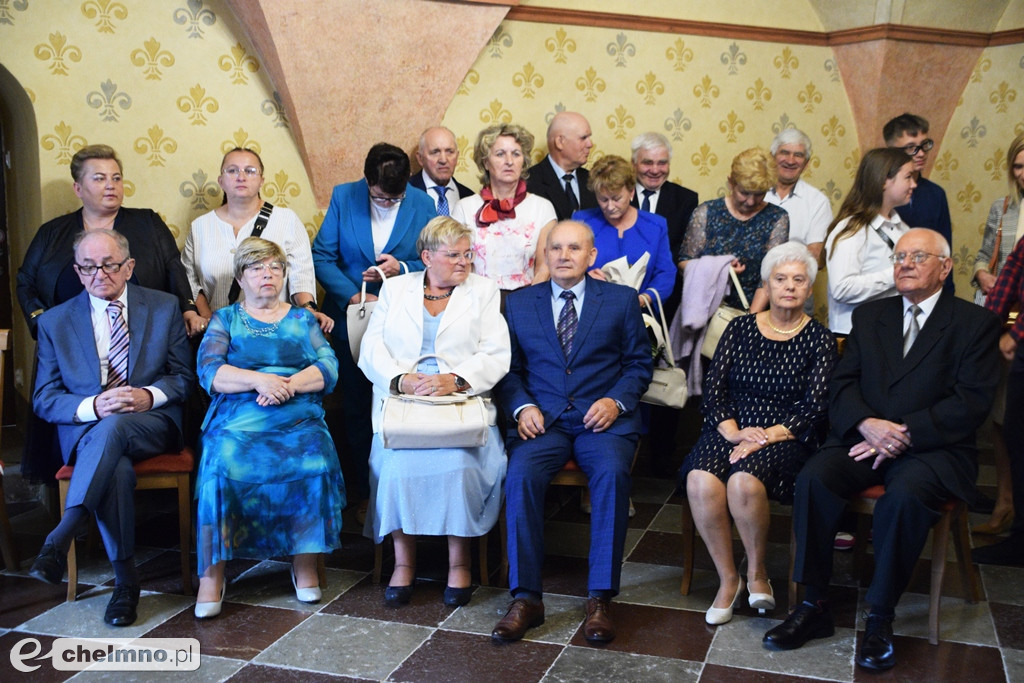 Medale Prezydenta z okazji Złotych Godów. Burmistrz Chełmna uhonorował wzruszonych Jubilatów