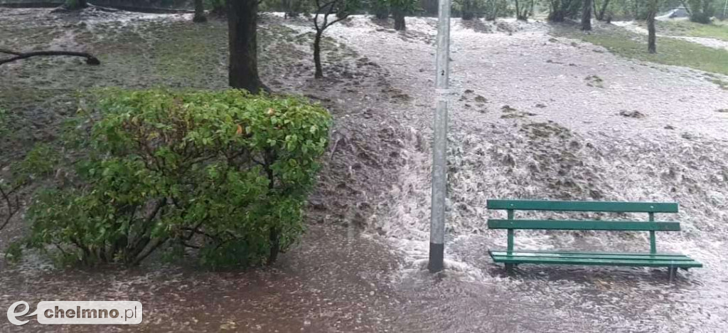 Problemy po ulewnym deszczu z gradem w Chełmnie. Nawałnica wyrządziła ogromne szkody